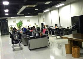 鵬瑞員工辦公室 鵬瑞員工辦公室