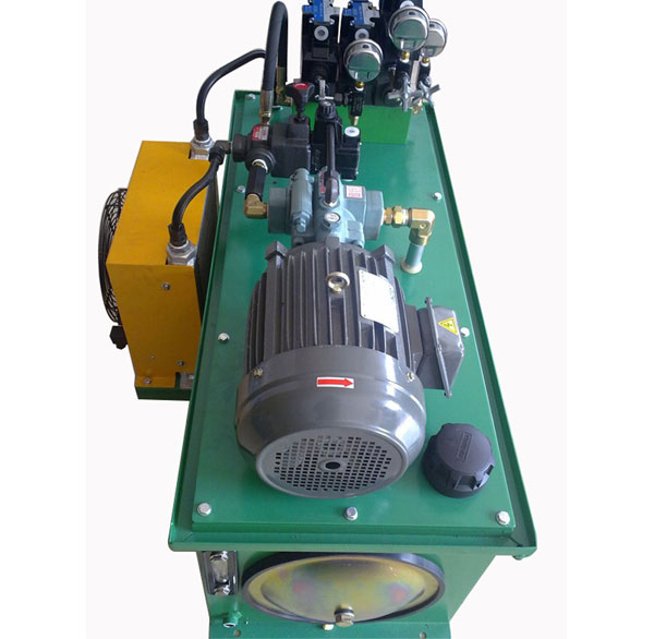 【鵬瑞分享】汽車(chē)設(shè)備液壓系統(tǒng)的“皮膚”——風(fēng)冷卻器